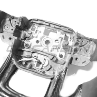 VOLANT EN FIBRE DE CARBONE ET ALCANTARA POUR RANGE ROVER SVR