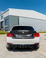 COUVERCLE DE COFFRE EN FIBRE DE CARBONE BMW M2 / M2C F87 & F22 SÉRIE 2 - STYLE MP
