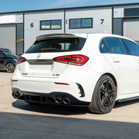DIFFUSEUR À QUATRE POINTES NOIR BRILLANT POUR MERCEDES CLASSE A W177 2018-ACTUEL