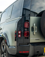 ENSEMBLE DE GARNITURES ANTI-RAYURES NOIR BRILLANT LAND ROVER DEFENDER L663 110