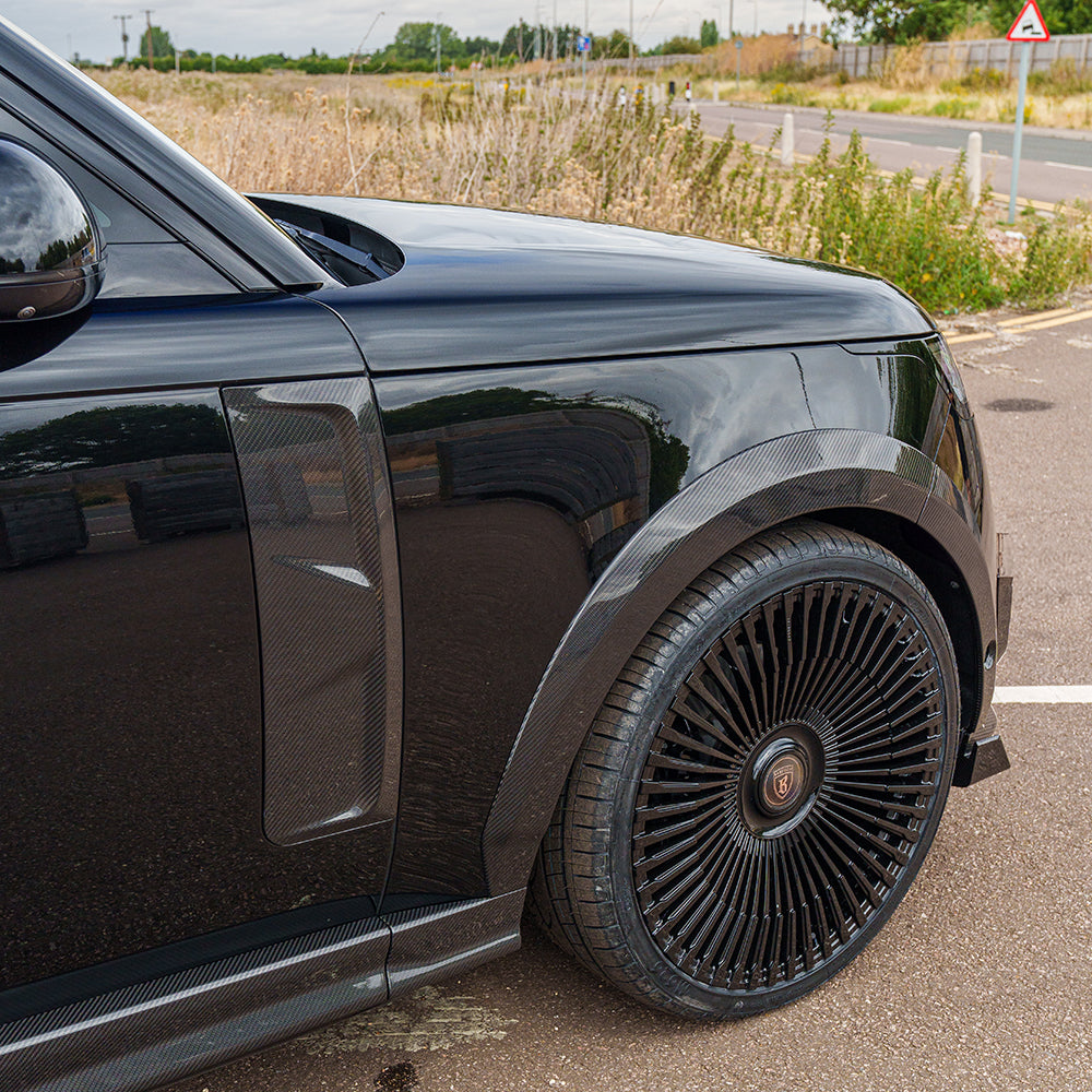 RANGE ROVER L460 2022+ FULL CARBON FIBRE KIT - CT DESIGN-Spoiler-CT CARBON-CT Carbon - High-quality carbon fiber and gloss black aerodynamic parts for premium sports and luxury vehicles.