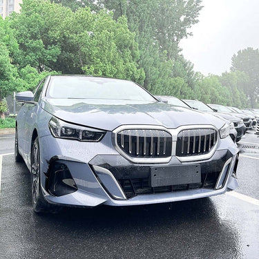 BMW G60/G61 5 SERIES & i5 2023+ GLOSS BLACK FRONT BUMPER TRIMS