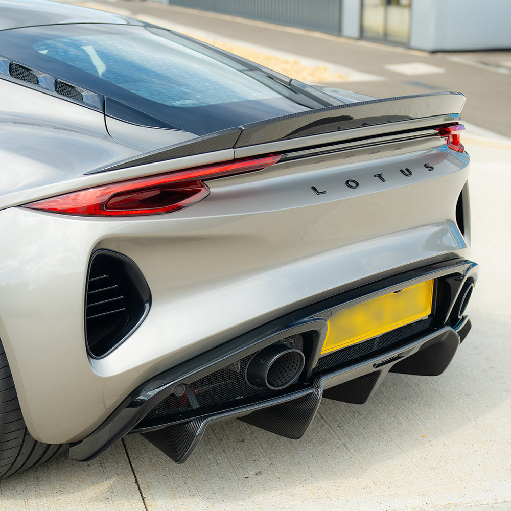 Emira Rear Spoiler LOTUS EMIRA CT DESIGN CARBON FIBRE 3-PIECE SPOILER | CT Design – CT Carbon