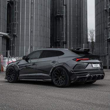 LAMBORGHINI URUS CARBON FIBRE FULL WIDE ARCH KIT - CT DESIGN